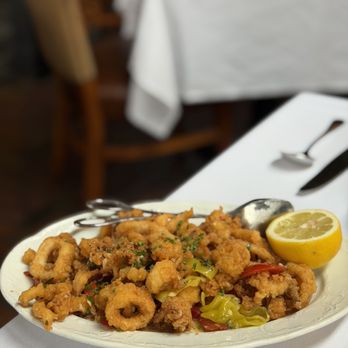 22 Bowen's - Crispy Calamari (~$19) - New American Near Me - Newport, Rhode Island 22 Bowen's - Crispy Calamari (~$19) - New American Near Me - Newport, Rhode Island