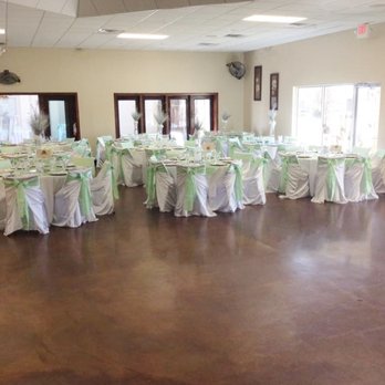 Salinas Event Center - Beautiful decoration for a weddining at our Salinas Event Center - Venues & Event Spaces Near Me - Pflugerville, Texas Salinas Event Center - Beautiful decoration for a weddining at our Salinas Event Center - Venues & Event Spaces Near Me - Pflugerville, Texas