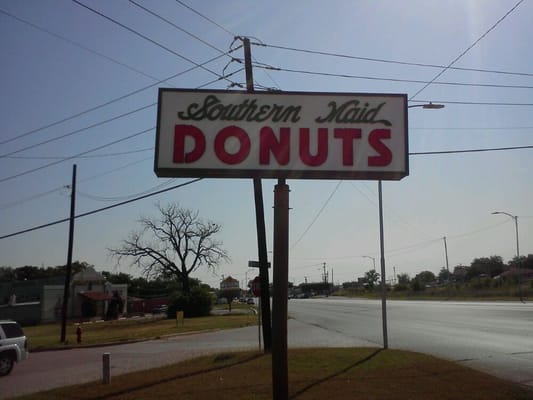 Southern Maid Donut