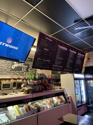 Uncle Henrys Deli by null