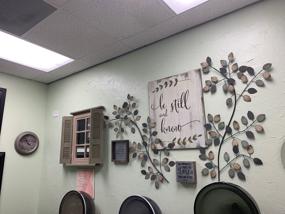 SHE EXPERIENCE HAIR & NAIL SALON 2001 SE Green Oaks Blvd, Arlington