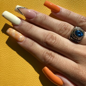 Lacque House - Done by Yaily Lopez - Nail Salons Near Me - Miami, Florida