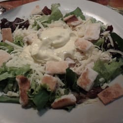 Amaltea Jardín de Sabores - Ensalada Cèsar. Rica pero demasiada salsa.