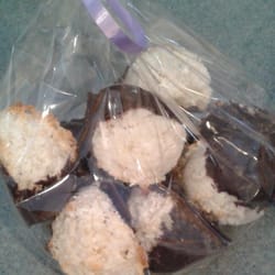 Stahl's Bakery - Chocolate covered macaroons