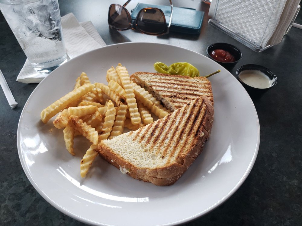 KNIVES RESTAURANT 54 W Broad St, Camilla, Salad