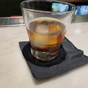 Admirals Club - Old fashioned - Airport Lounges Near Me - Santa Ana, California Admirals Club - Old fashioned - Airport Lounges Near Me - Santa Ana, California