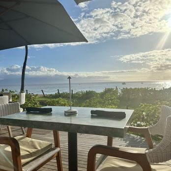 Ulu Kitchen - Oceanview seating next to Beachwalk - Hawaiian Near Me - Lahaina, Hawaii Ulu Kitchen - Oceanview seating next to Beachwalk - Hawaiian Near Me - Lahaina, Hawaii