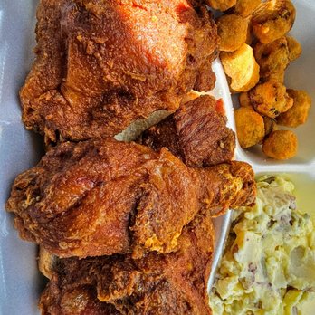 Gus's World Famous Fried Chicken - Chicken Shop Near Me - Dallas, Texas