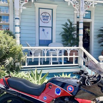 High-Pie - Outside - Themed Cafes Near Me - Oceanside, California