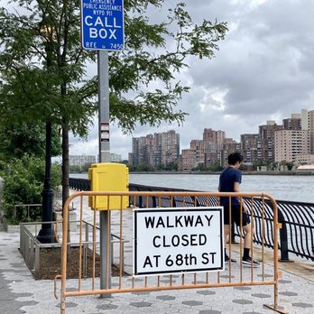 East River Esplanade - Should have listened to this sign. Extra 1/2 mile trying to get home. I had to turn and go back! 09/05/21 - Parks Near Me - New York, New York