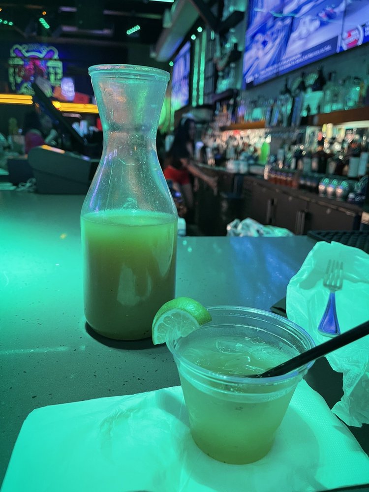 EL JEFE NYC 103 Photos & 128 Reviews 【186 Dyckman St, New York, New