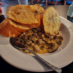 Club 23 - Mushroom crustini