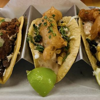 COMO - I ordered the three fish tacos and swapped him for a carne asada. That was my best idea all day! - Mexican Near Me - Truckee, California