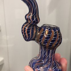 Billerica Smoke Shop - Piece of crap- worse than China made.