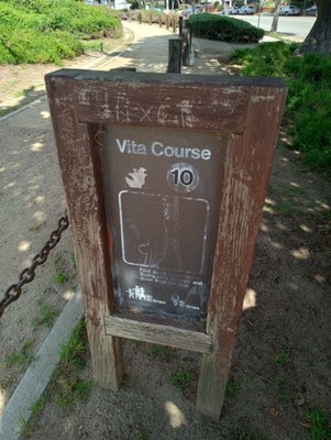 Fox Hills Park by null