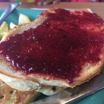 Cora - Breakfast & Brunch Near Me - Toronto, Ontario