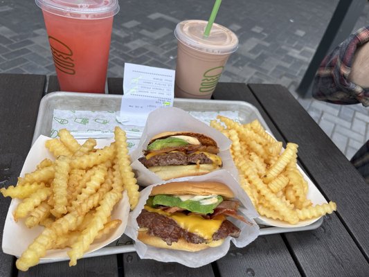 Shake Shack West End Portland by null