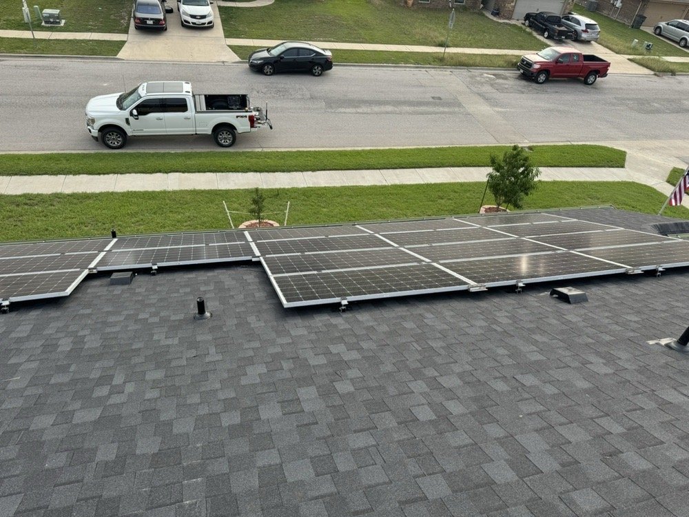 Slide of Elite Construction & Solar