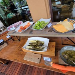 Newport Beach Country Club - Lunch buffet items
