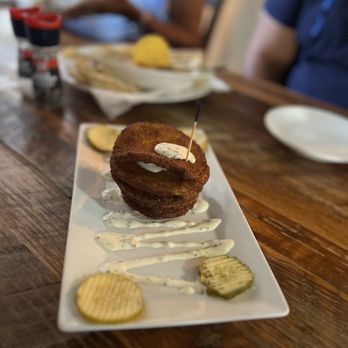 A Lowcountry Backyard - Fried green tomato appetizer - Southern Near Me - Hilton Head Island, South Carolina A Lowcountry Backyard - Fried green tomato appetizer - Southern Near Me - Hilton Head Island, South Carolina