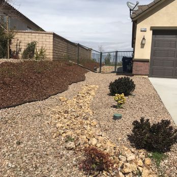 BME landscaping - a front yard with gravel and rocks - Landscaping Near Me - Palmdale, California