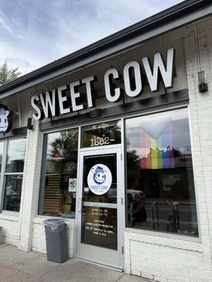 Sweet Cow by null
