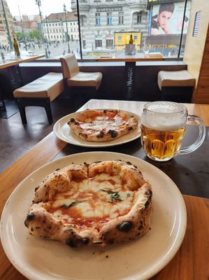 Pizza Nuova by null