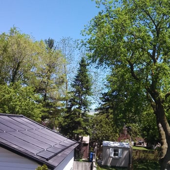 Solar Wave - Solar pool heating installed on Garage - Solar Installation Near Me - Burlington, Ontario Solar Wave - Solar pool heating installed on Garage - Solar Installation Near Me - Burlington, Ontario