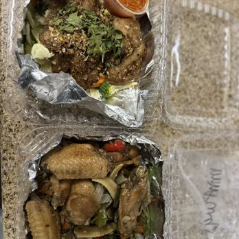 Jitlada - Garlic Red Snapper and Spicy Mint Wings - Thai Near Me - Los Angeles, California Jitlada - Garlic Red Snapper and Spicy Mint Wings - Thai Near Me - Los Angeles, California