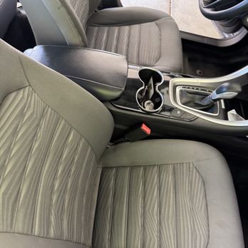 Somsanouk Auto Detailing - Front passenger seat 'after' photo - Auto Detailing Near Me