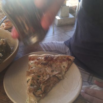 Honu Oceanside - Wild mushroom pizza so yummy - Seafood Near Me - Lahaina, Hawaii Honu Oceanside - Wild mushroom pizza so yummy - Seafood Near Me - Lahaina, Hawaii