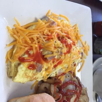 Waterfalls Cafe - Ham and cheese omelette - American Near Me - Spring, Texas