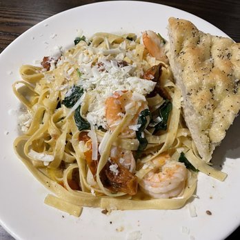 Local Goat - Shrimp Scampi Pasta - New American Near Me - Pigeon Forge, Tennessee