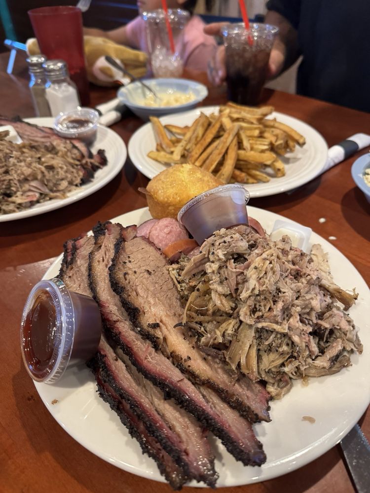 Doug's Steak and BBQ Logo