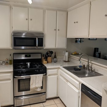 Kitchen Cabinets Express - Old Kitchen. Upper cabinets separated the kitchen visually from the dining area. - General Contractors Near Me - Buena Park, California