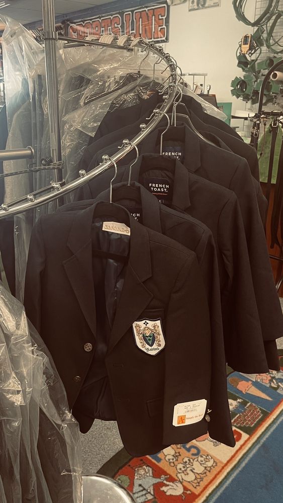 APPLE UNIFORMS Updated September 2024 1515 N Lee Trevino Dr, El