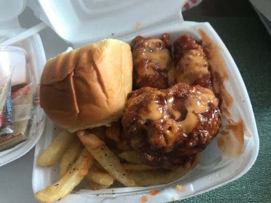 Cravin' It (Food Truck) by null