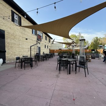Maxie's - Patio - Southern Near Me - Milwaukee, Wisconsin Maxie's - Patio - Southern Near Me - Milwaukee, Wisconsin