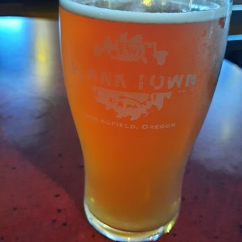 Plank Town Brewing Co - Cherry Wheat - Breweries Near Me - Springfield, Oregon