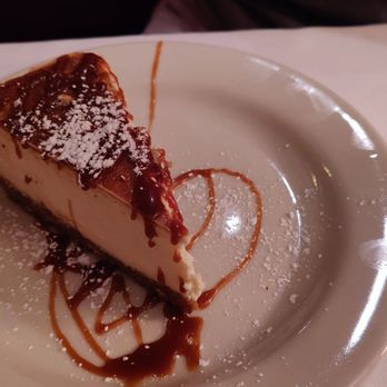 Luigi's Restaurant & Bar - Cheesecake - Italian Near Me - New Hyde Park, New York