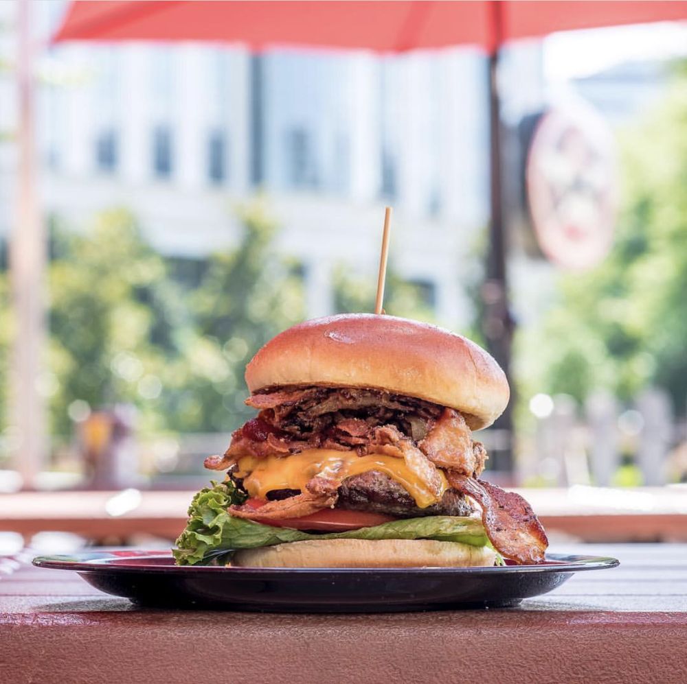 AMERICAN ROADSIDE BURGER CLOSED Updated June 2024 167 Photos