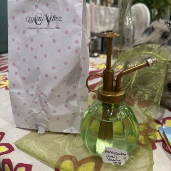 Crystal Vibez - Honey suckle linen and bed spray - Gift Shops Near Me - Sacramento, California Crystal Vibez - Honey suckle linen and bed spray - Gift Shops Near Me - Sacramento, California