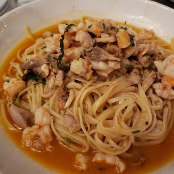 ITA Kitchen - Linguine with clams and shrimp - Italian Near Me - Bay Shore, New York ITA Kitchen - Linguine with clams and shrimp - Italian Near Me - Bay Shore, New York