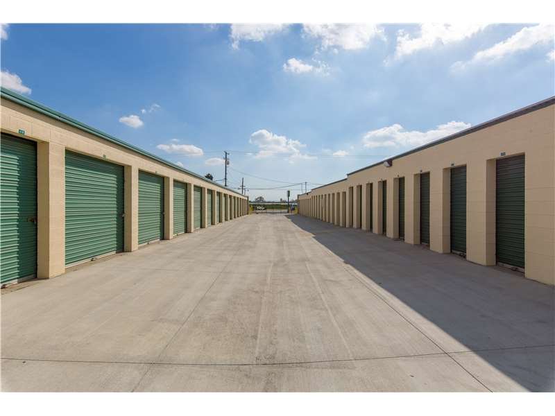 EXTRA SPACE STORAGE Updated July 2024 15 Photos & 26 Reviews 2180