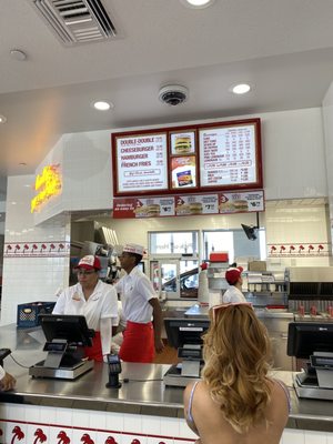In-N-Out Burger by null