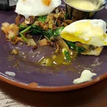 Eggspress Cafe - Venetian Benedict with hollandaise sauce on the side. - New American Near Me - Round Lake, Illinois