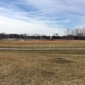Village Green Park - Baseball field - Parks Near Me - Glen Ellyn, Illinois Village Green Park - Baseball field - Parks Near Me - Glen Ellyn, Illinois