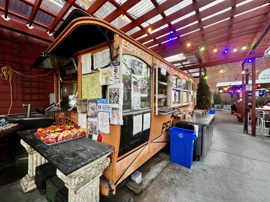 Piazza Pellegrini by null