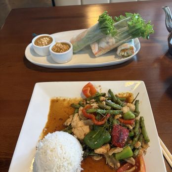 Eathai - Prit king chicken and fresh rolls - Thai Near Me - Boca Raton, Florida