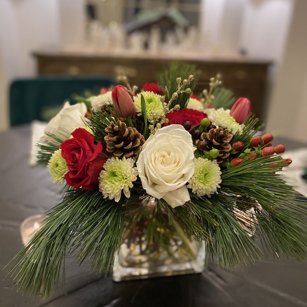 Heaven Scent Flower Company - Holiday floral arrangement - Florists Near Me - Loomis, California Heaven Scent Flower Company - Holiday floral arrangement - Florists Near Me - Loomis, California
